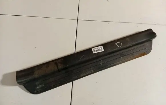 Hyundai i30 Front sill trim cover 858741H000 85874-1H000