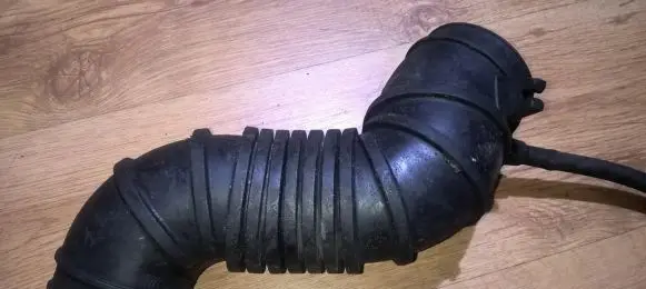Mitsubishi Carisma Air intake hose/pipe 5v021