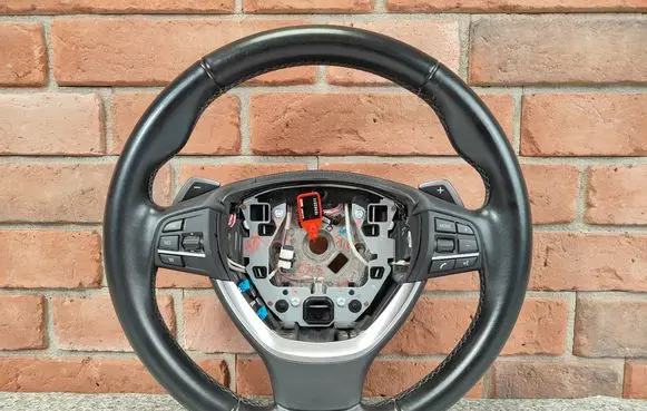 BMW 5 F10 F11 Steering wheel 6792421
