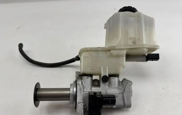 Audi A3 S3 8V Master brake cylinder 5Q2611301G