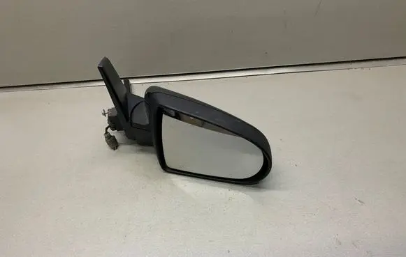 Mitsubishi Colt Front door electric wing mirror 23263628