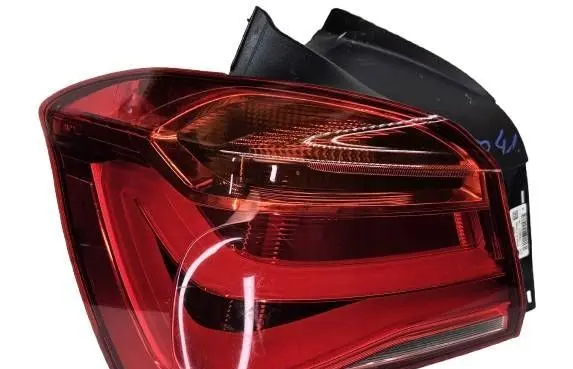 BMW 1 F20 F21 Rear/tail lights 7359017