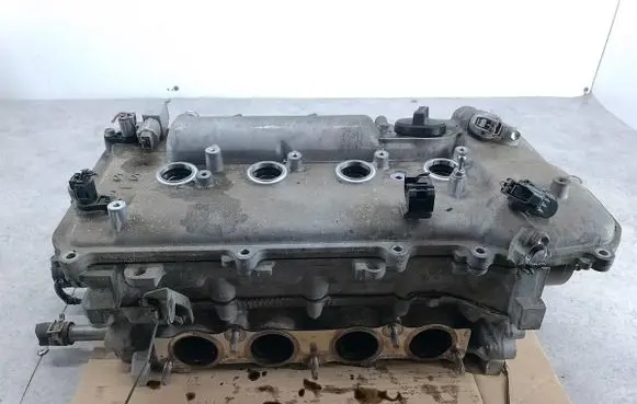 Toyota Auris 150 Engine head 2107607133