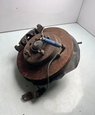 BMW 3 E46 Front wheel hub spindle knuckle 7576