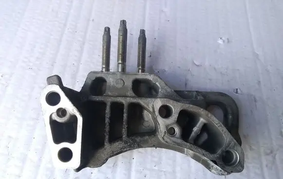 Mazda 2 Engine mounting bracket 7V206030AA