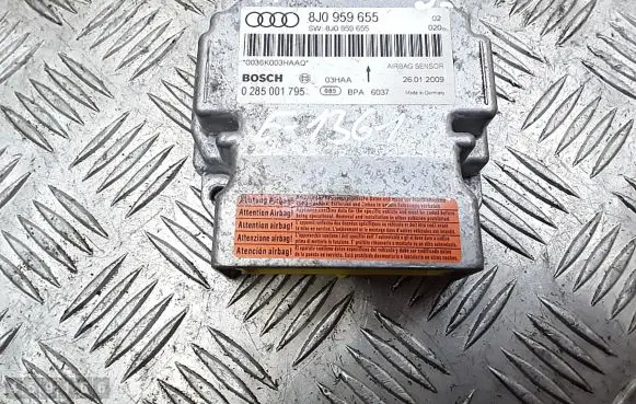 Audi TT TTS Mk2 Airbag control unit/module 8J0959655 0285001795