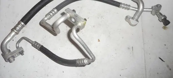 Opel Mokka Air conditioning (A/C) pipe/hose 39021729