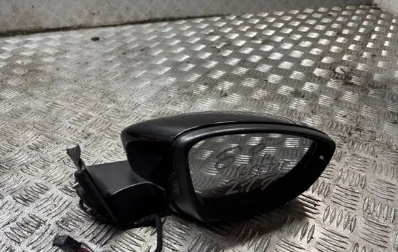 Volkswagen Beetle A5 Front door electric wing mirror