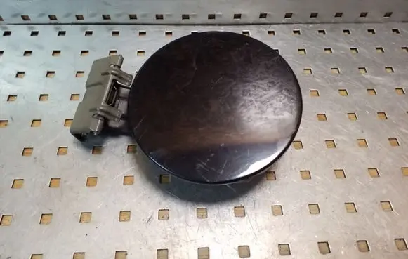 Mitsubishi Grandis Fuel tank cap