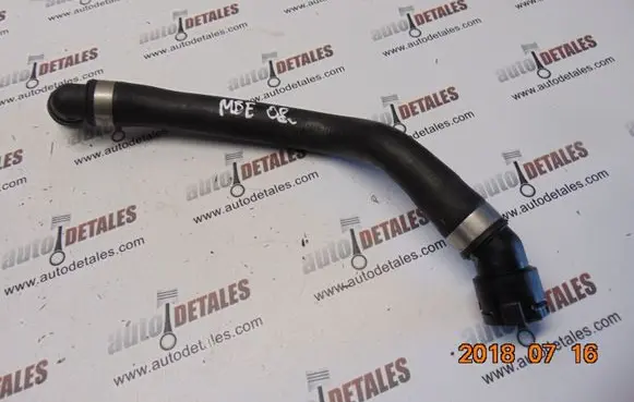 Mercedes-Benz E W211 Engine coolant pipe/hose A2118302996