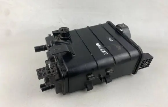 Active carbon filter fuel vapour canister