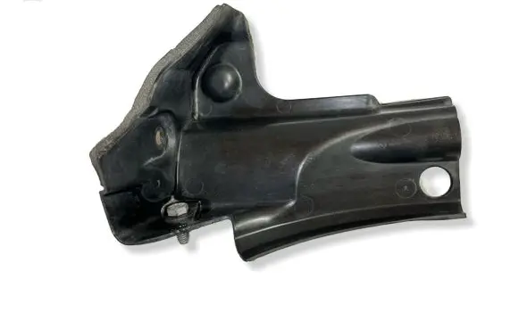 Volkswagen Golf Plus Front bumper mounting bracket 5M0823602B
