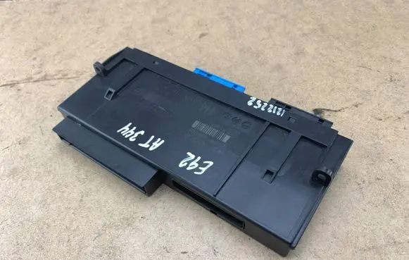 BMW 3 E92 E93 Comfort/convenience module 61359134483 9134483 6135913448301