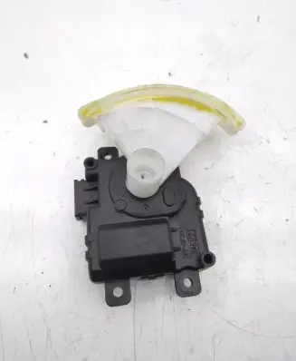 KIA Optima Air flap motor/actuator 138003990