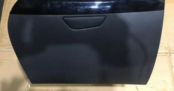 Renault Captur Glove box