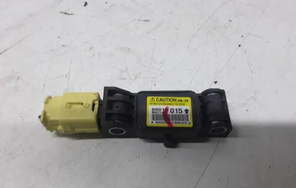 Mitsubishi Grandis Airbag deployment crash/impact sensor 8651A015