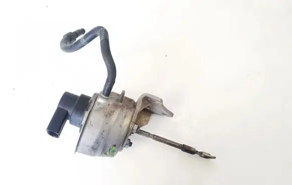 Volkswagen PASSAT B6 Turbine electric control actuator 7755170002 09311050010