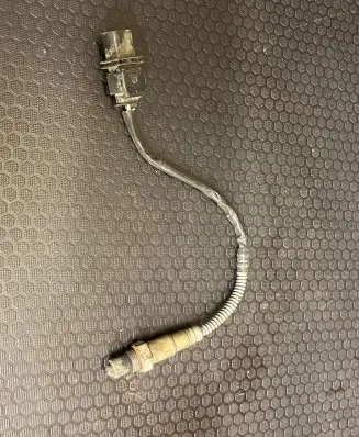 Volkswagen Touareg I Lambda probe sensor 1928404687 1009032204