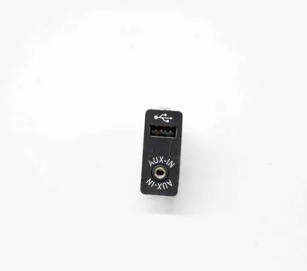 BMW 5 F10 F11 AUX in-socket connector 9237653