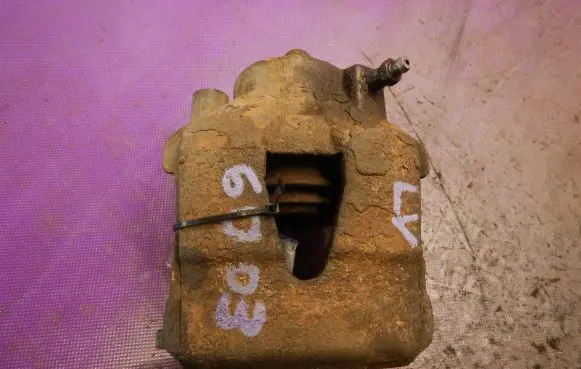 Skoda Fabia Mk1 (6Y) Front brake caliper