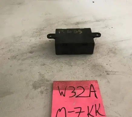 Peugeot 405 Door central lock control unit/module 9612488180 091901719G