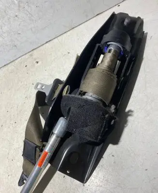 Volvo S80 Front seatbelt