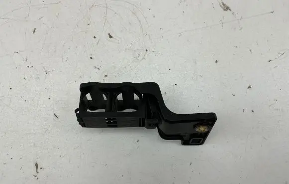 Mercedes-Benz A W176 Other engine bay part A2465010120
