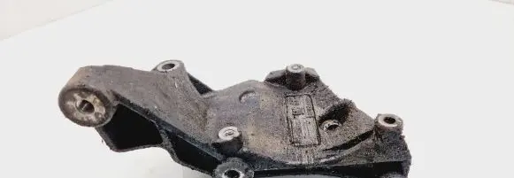 Opel Astra G Generator/alternator bracket 9202480