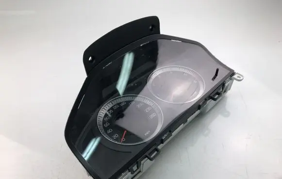 Volvo XC60 Speedometer (instrument cluster) 31270851AA