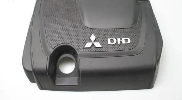 Mitsubishi Lancer VIII Engine cover (trim) 1003A131