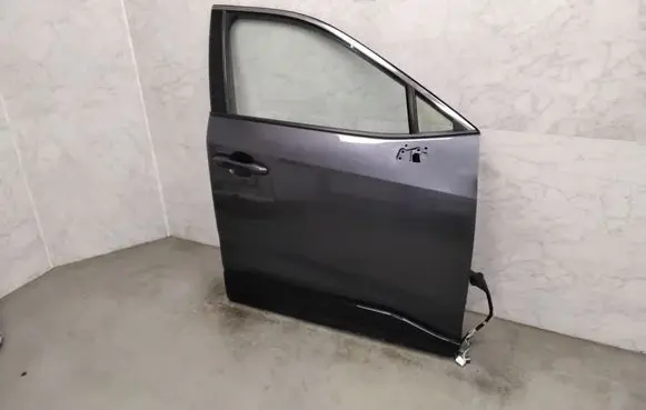 Toyota bZ4X Front door 