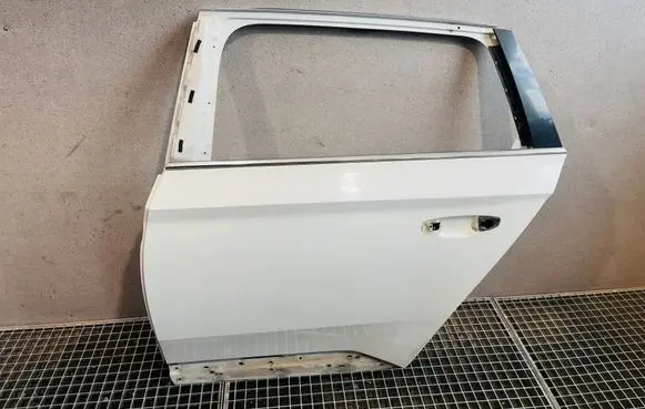 Skoda Superb B8 (3V) Rear door 3V9833311