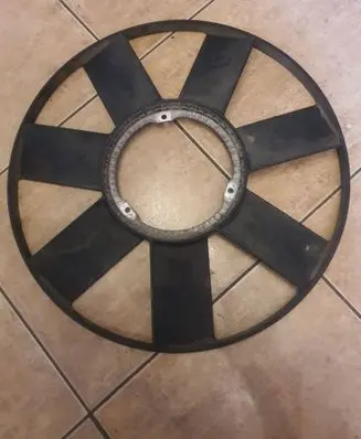 BMW 5 E34 Fan impeller 2243303 0000010099