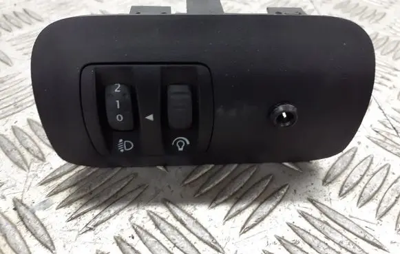 Renault Megane II Headlight level height control switch 8200176081