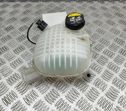 Volvo XC40 Coolant expansion tank/reservoir 31439768