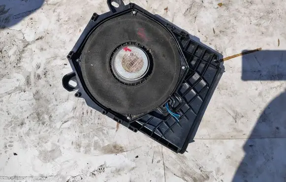 BMW 1 E81 E87 Front door speaker 914398602