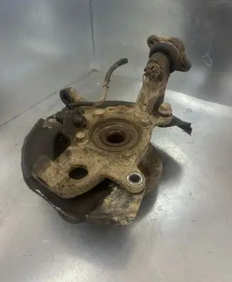Mitsubishi Pajero Front wheel hub spindle knuckle