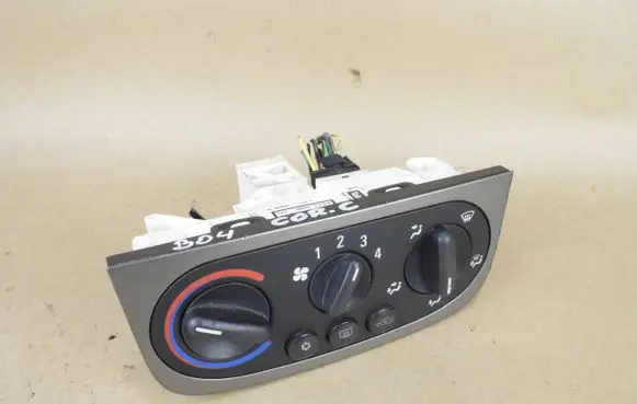 Opel Corsa C Climate control/heater control trim 12188551209