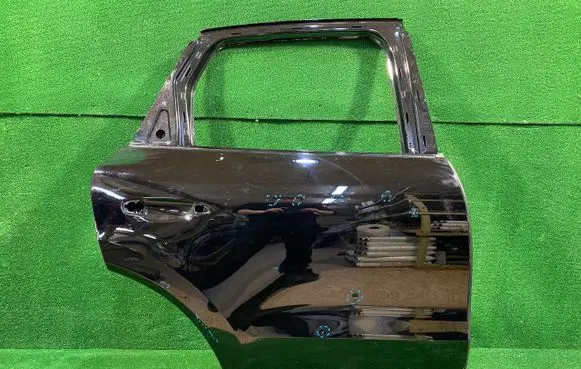 Porsche Cayenne (9Y0 9Y3) Rear door