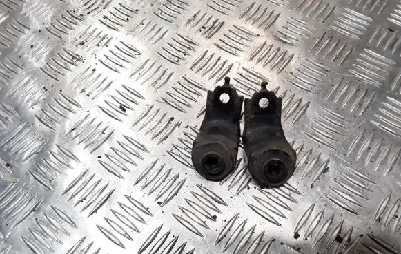Toyota Avensis T250 Radiator mount bracket