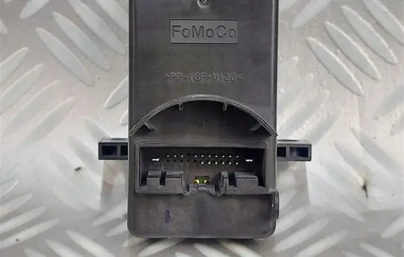 Ford Kuga III EUR ISO radio connector LJ6T14F642BG