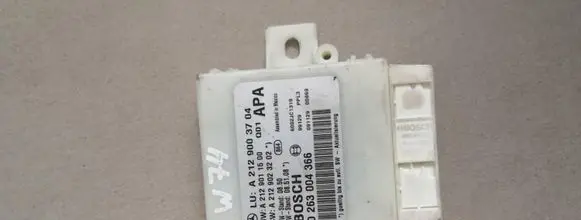 Mercedes-Benz E W211 Parking PDC control unit/module a2129003704