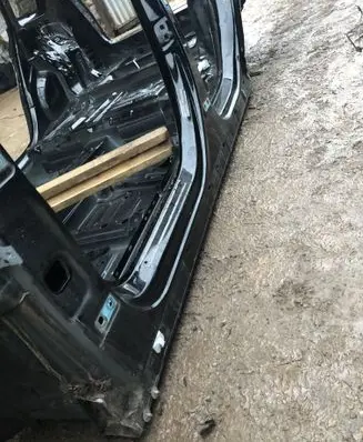 Mercedes-Benz GLB x247 Front sill (body part) 