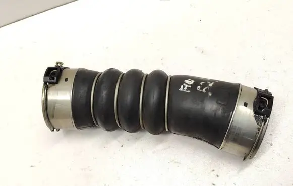 BMW 5 F10 F11 Intercooler hose/pipe 7800144