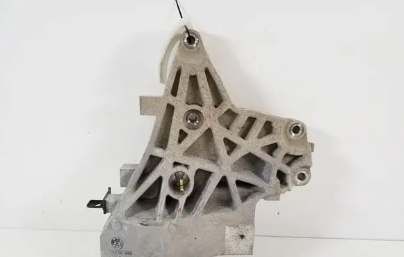 KIA Niro Engine mounting bracket
