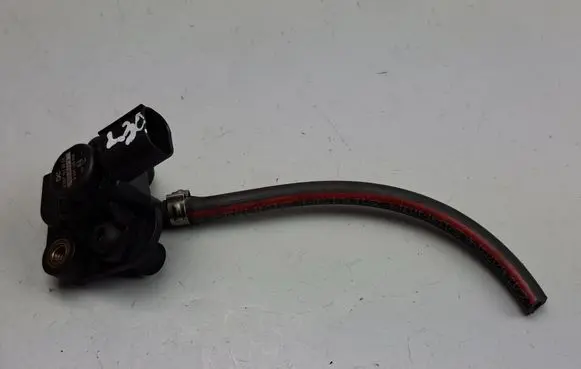 Mercedes-Benz E W212 Air pressure sensor A0071530028