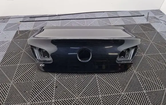 Volkswagen PASSAT CC Tailgate/trunk/boot lid 