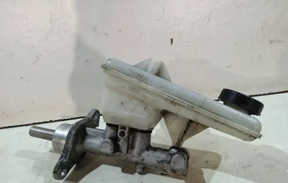 Opel Vivaro Master brake cylinder 32067008C