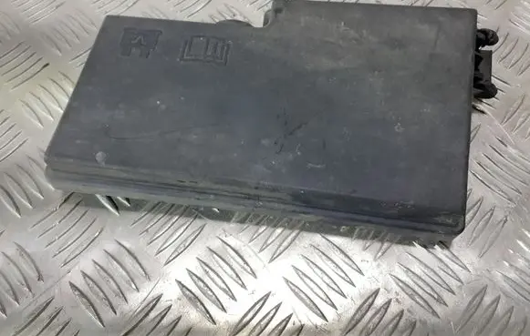 Mazda CX-7 Fuse box cover EH6466761A