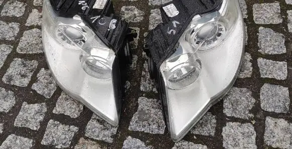 Volkswagen Touareg II Headlight/headlamp 